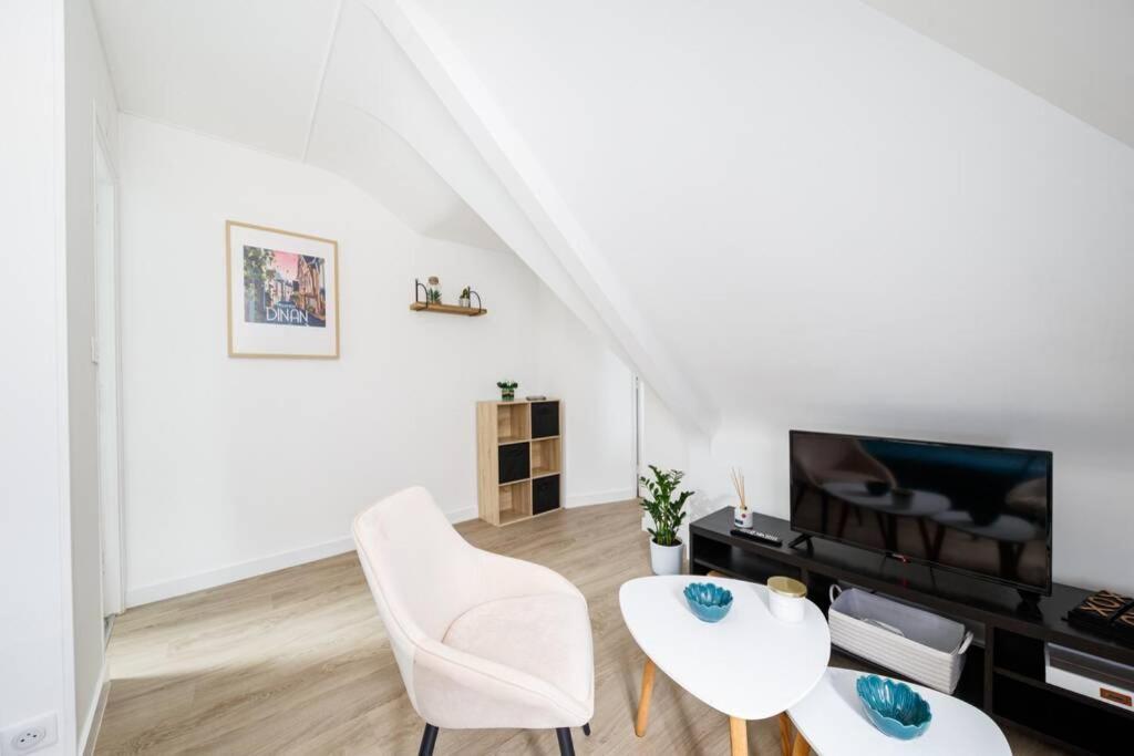 Appartement T1 Au Coeur Du Centre Historique De Dinan